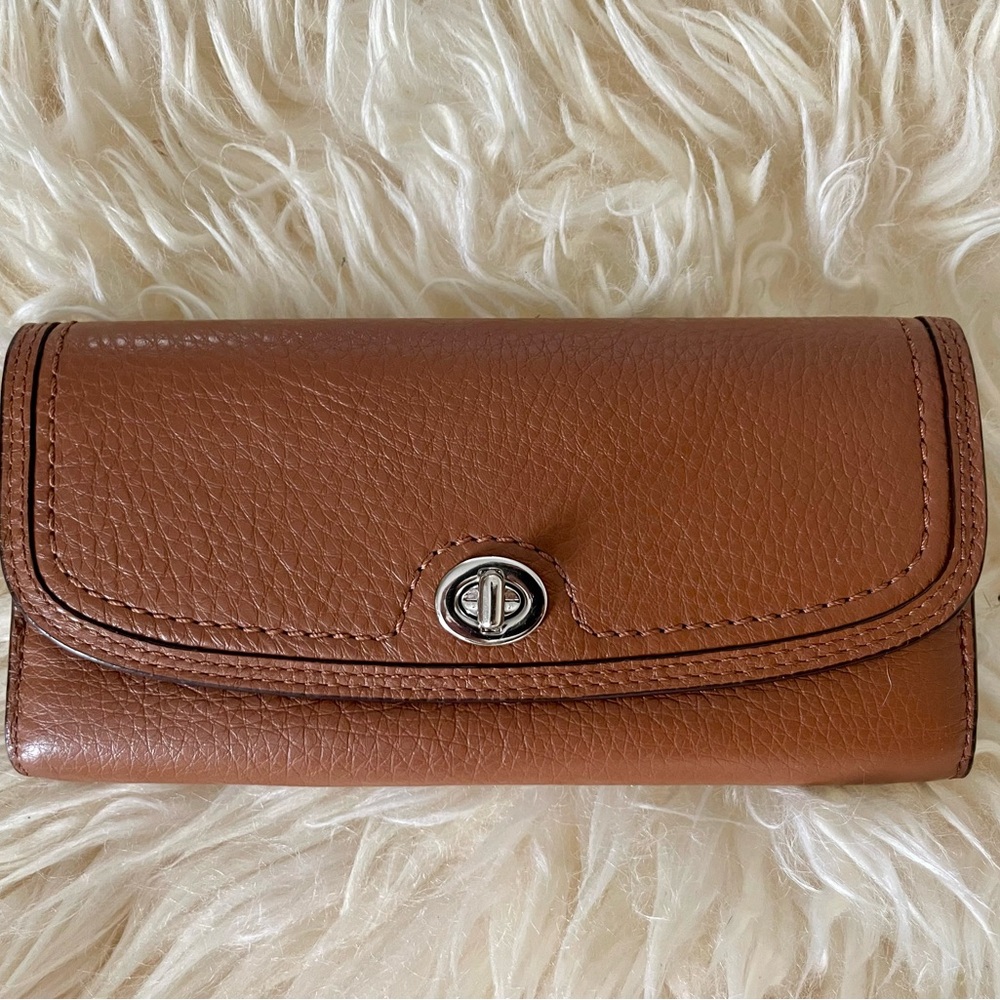 Coach Park Pebble Soft Leather Turnlock Slim Envelope Wallet F51393 Tan Saddle